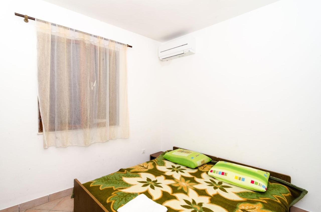 מולונאט Villa Peragic מראה חיצוני תמונה