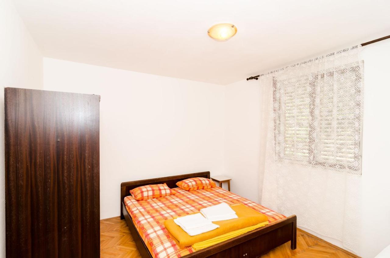 מולונאט Villa Peragic חדר תמונה