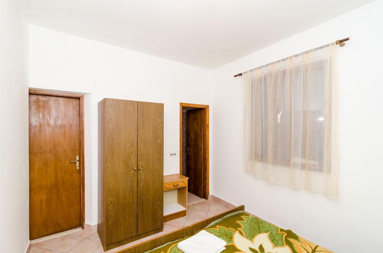 מולונאט Villa Peragic חדר תמונה