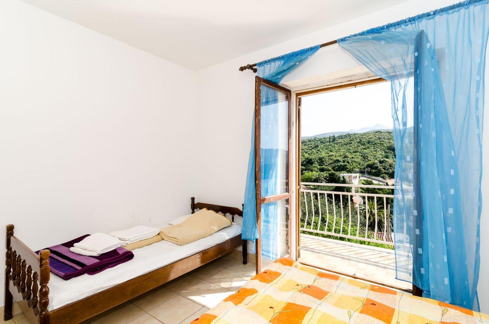 מולונאט Villa Peragic חדר תמונה