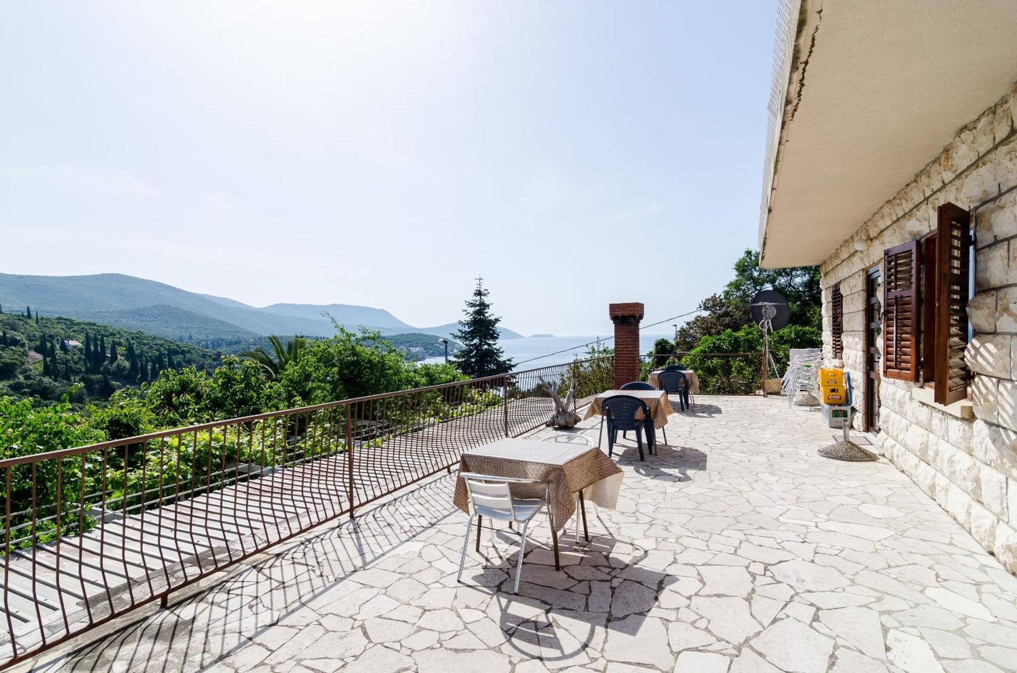מולונאט Villa Peragic חדר תמונה